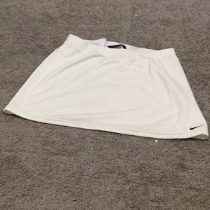 Nike white sports skirt juniors size 8-10